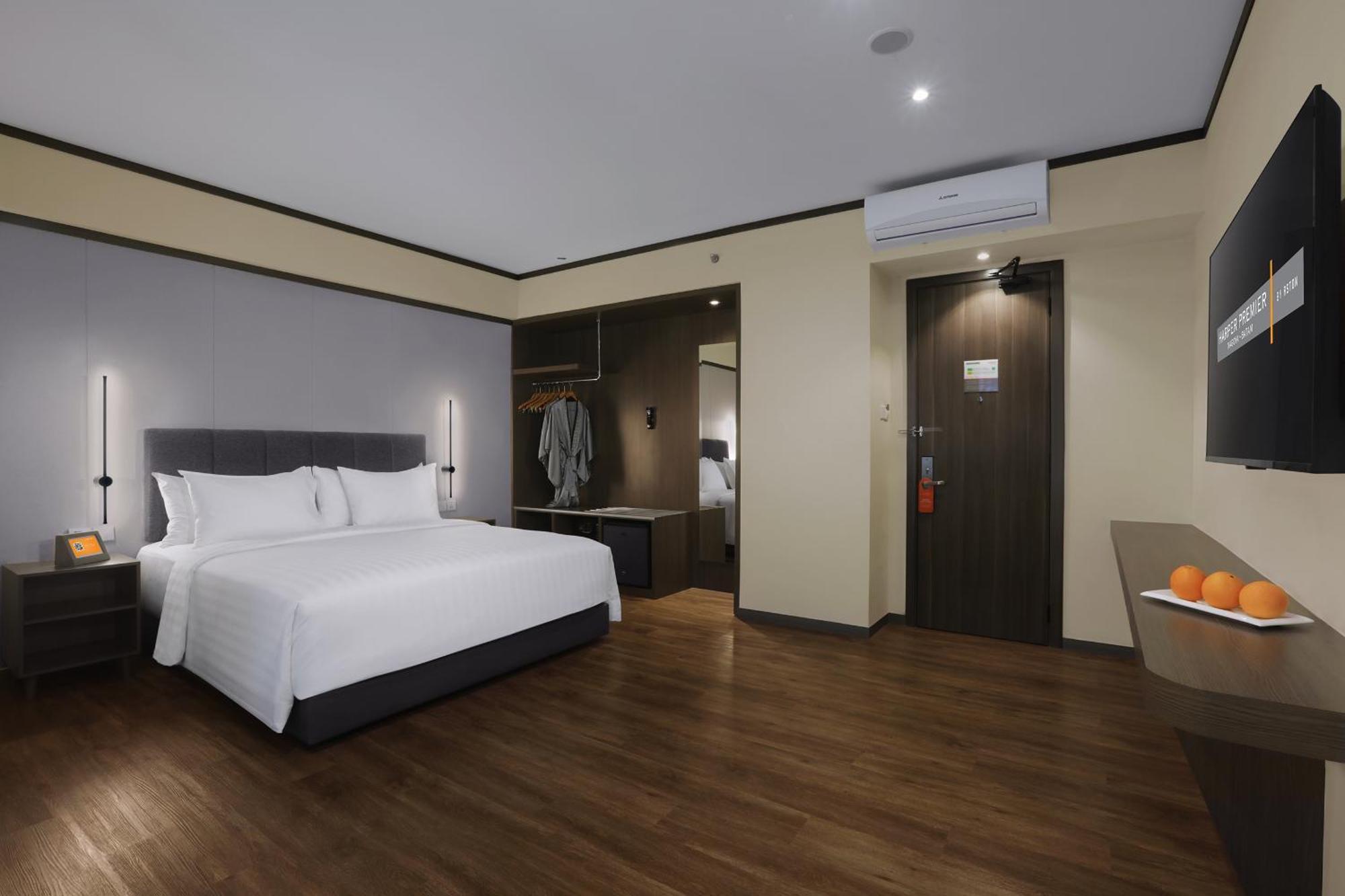Harper Premier Nagoya Batam Exterior foto